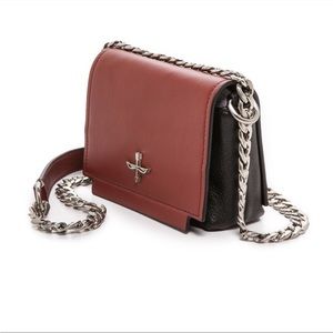 pour la victoire soirée chain crossbody